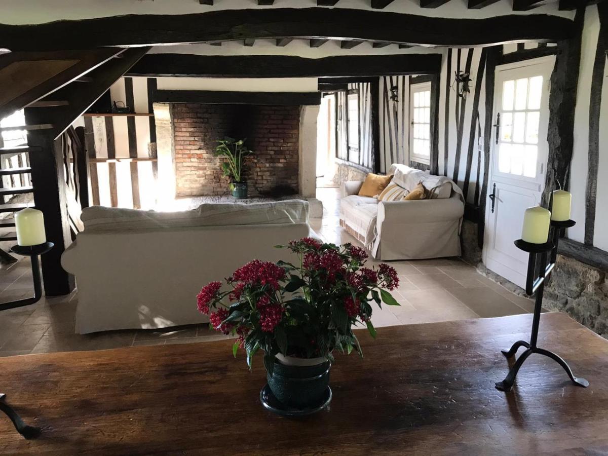 La Gloriette Gite Situe Dans La Propriete Dun Magnifique Manoir Vatteville-la-Rue Exterior foto