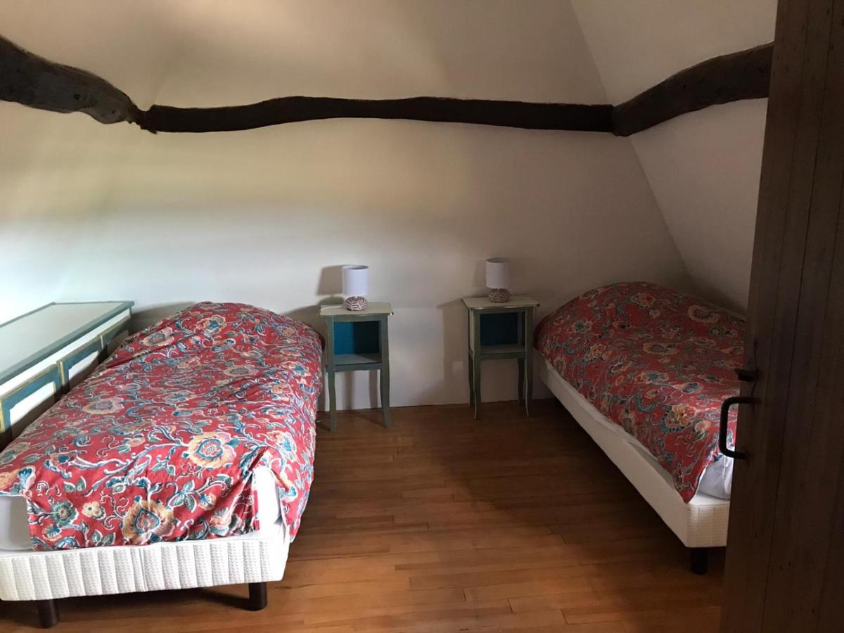 La Gloriette Gite Situe Dans La Propriete Dun Magnifique Manoir Vatteville-la-Rue Exterior foto