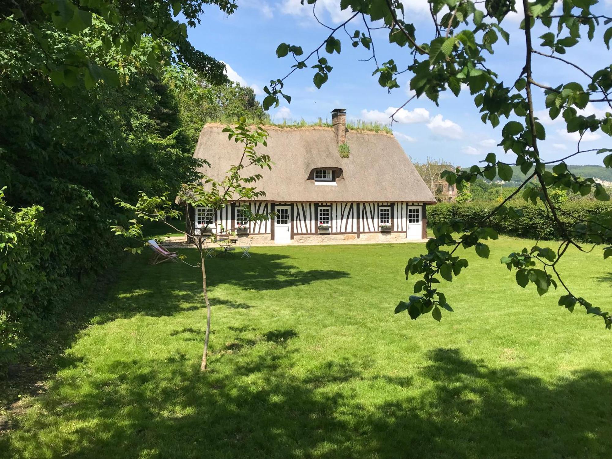 La Gloriette Gite Situe Dans La Propriete Dun Magnifique Manoir Vatteville-la-Rue Exterior foto